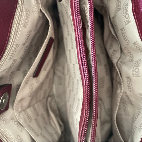 Michael Kors SATCHEL In Burgundy - Picture 4 of 4